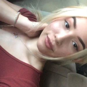 Meet your Posher, Jasmine